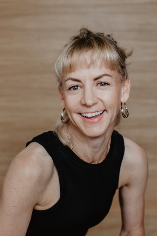 Suz Ferreira, Physiotherapist (BPhysT) · Movement Specialist (APPI) · Co-Active Coach (ACC) · TIR Practitioner at SF Studios London